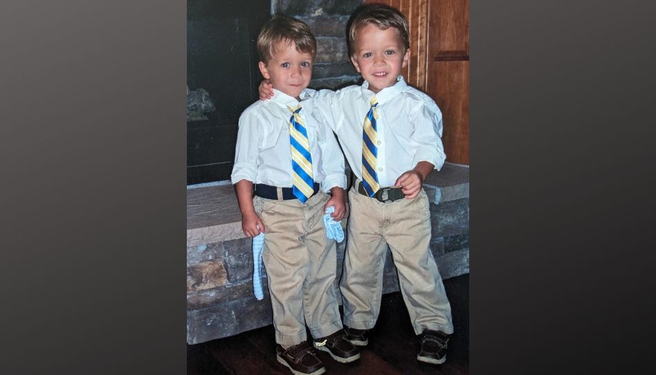 Sawyer e Carter Roberts - gêmeos idênticos